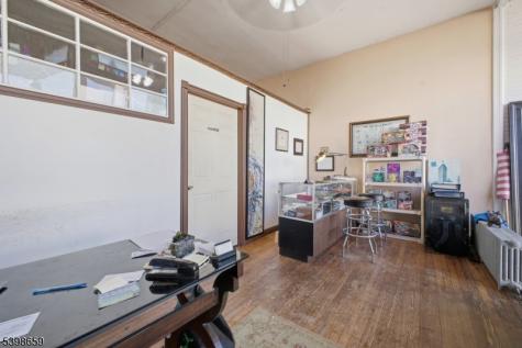 318 Front Street Belvidere NJ 07823