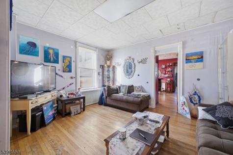 318 Front Street Belvidere NJ 07823