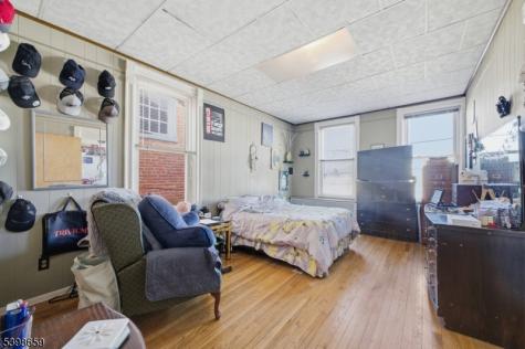318 Front Street Belvidere NJ 07823