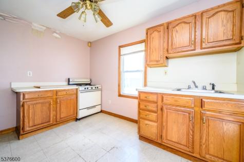 511 W Westfield Avenue Roselle Park NJ 07204