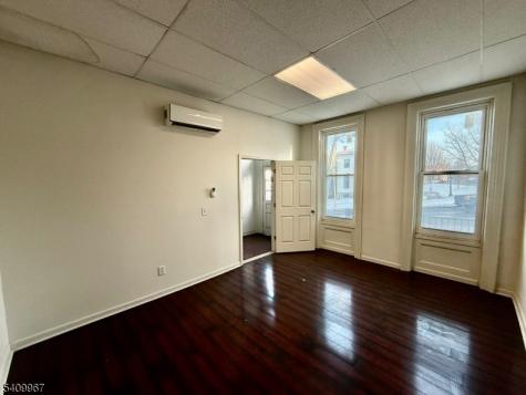 11 High Street Newton NJ 07860