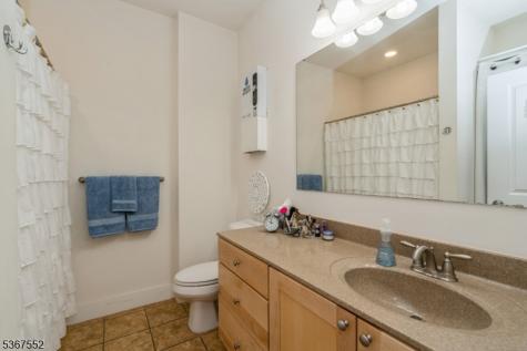 2 Lindbergh Road East Amwell NJ 08551