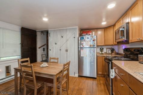 2 Lindbergh Road East Amwell NJ 08551