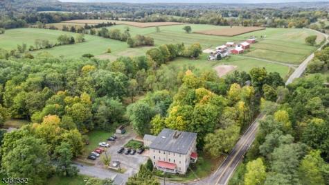 2 Lindbergh Road East Amwell NJ 08551