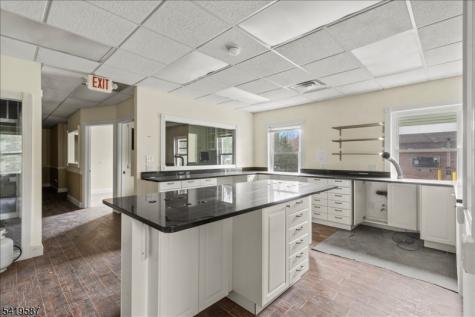 530 Ea Main Street Unit 5b Chester NJ 07930