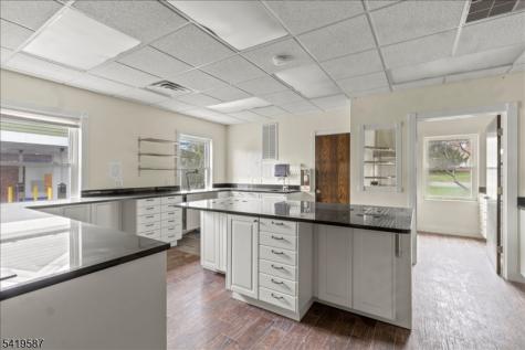 530 Ea Main Street Unit 5b Chester NJ 07930