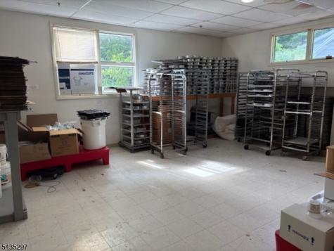 1237 Belmont Avenue North Haledon NJ 07508