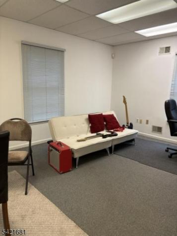 1124 RT202A2 Raritan NJ 08869