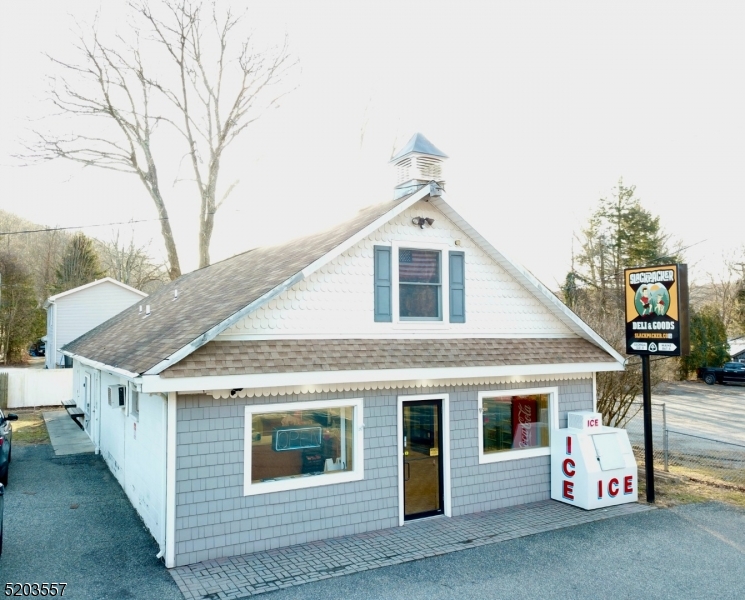 15 Us Highway 206 Sandyston NJ 07826