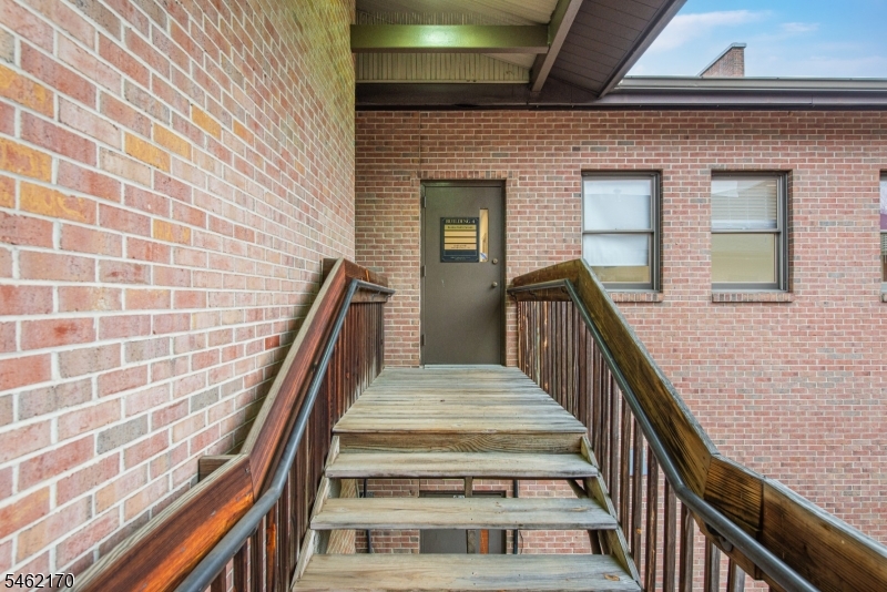 59 E Mill Road Washington NJ 07853