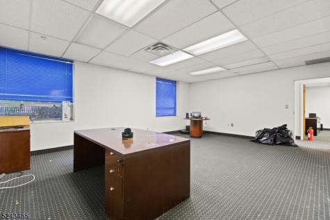 111 Galway Place Teaneck NJ 07666