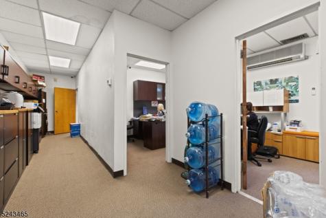 111 Galway Place Teaneck NJ 07666