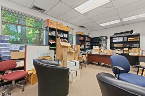 111 Galway Place Teaneck NJ 07666