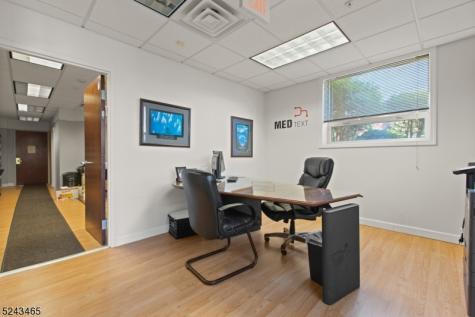 111 Galway Place Teaneck NJ 07666