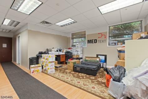 111 Galway Place Teaneck NJ 07666