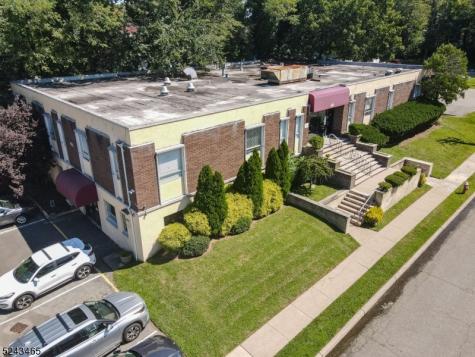 111 Galway Place Teaneck NJ 07666