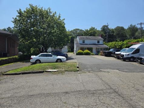 360 Us Highway 46 E. Mountain Lakes NJ 07046