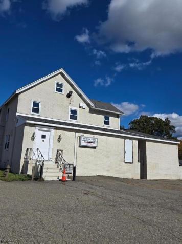 360 Us Highway 46 E. Mountain Lakes NJ 07046