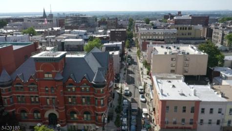 208 38TH Street Union NJ 07087