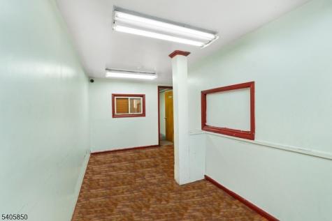 72 Illinois Avenue Paterson NJ 07503