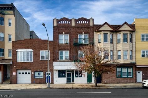 383 Avenue C Bayonne NJ 07002