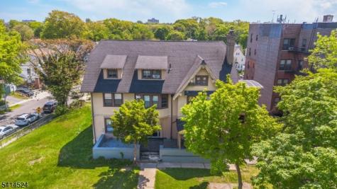 146 S Munn Avenue East Orange NJ 07018