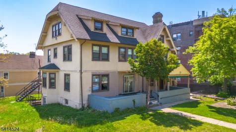 146 S Munn Avenue East Orange NJ 07018