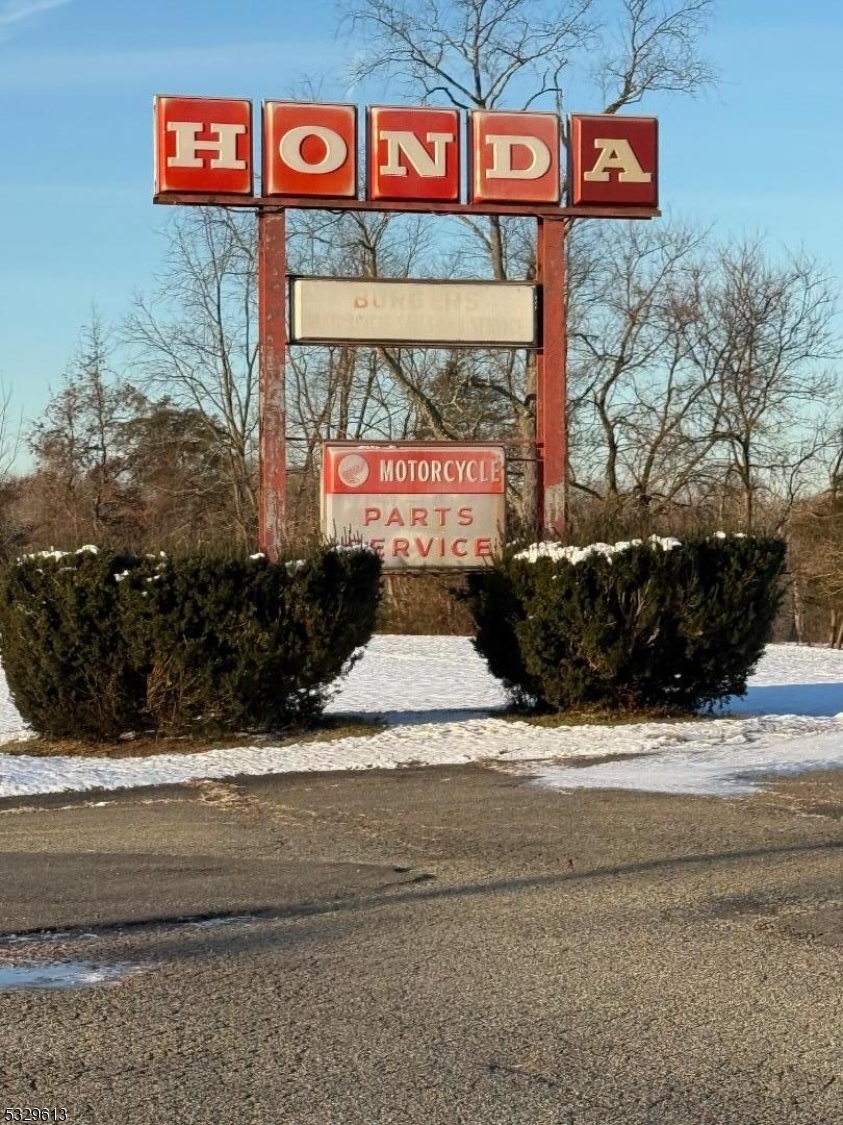 749 Us Highway 202 Readington NJ 08822