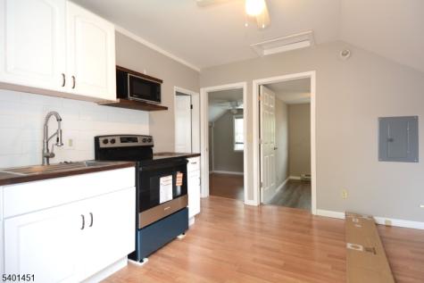 20 Leigh Street Clinton NJ 08809