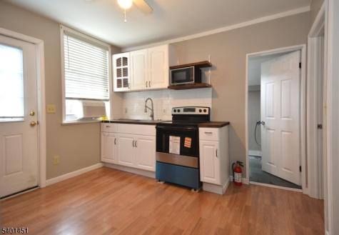 20 Leigh Street Clinton NJ 08809