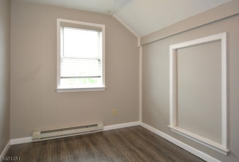 20 Leigh Street Clinton NJ 08809