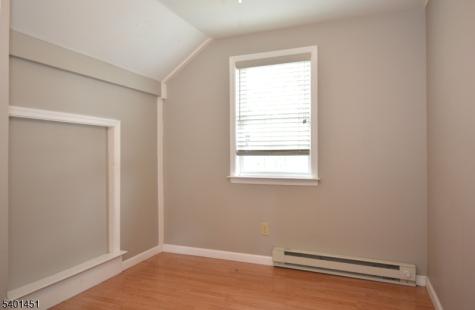 20 Leigh Street Clinton NJ 08809