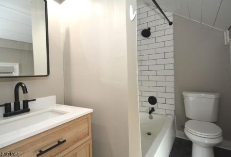 20 Leigh Street Clinton NJ 08809