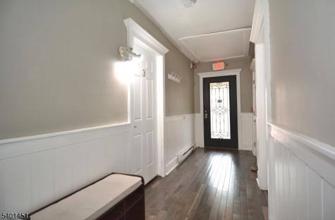 20 Leigh Street Clinton NJ 08809