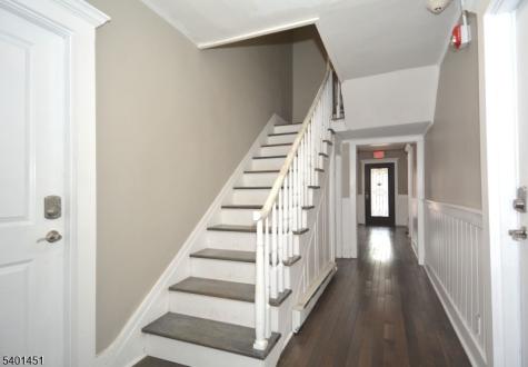 20 Leigh Street Clinton NJ 08809