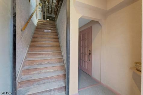 209 Central Avenue East Newark NJ 07029