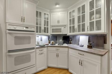 209 Central Avenue East Newark NJ 07029