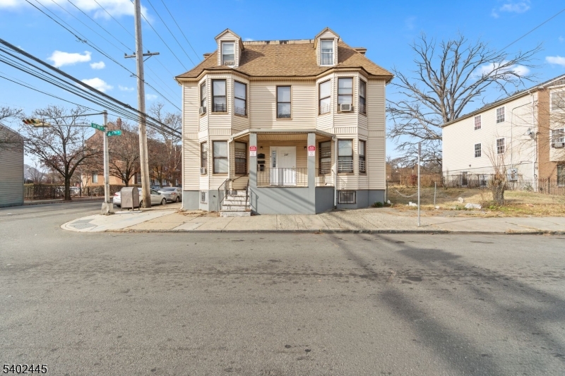 297 S 7th Street Newark NJ 07103