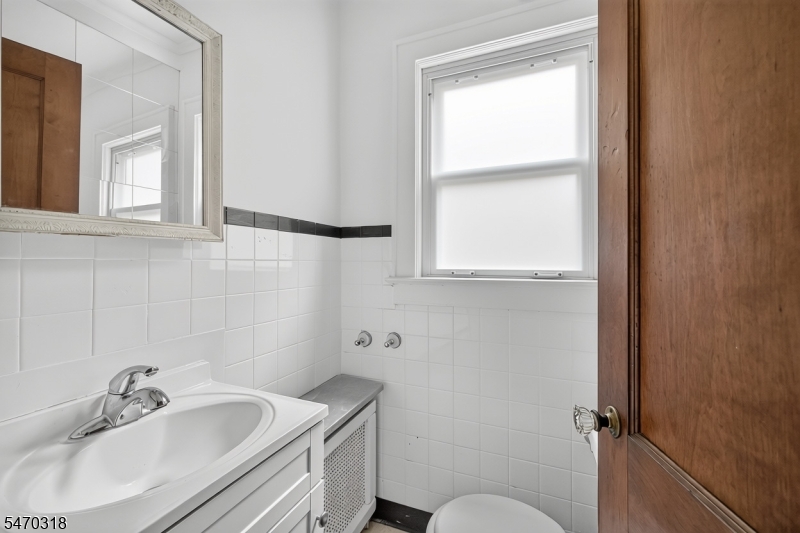 1208 Pompton Avenue Cedar Grove NJ 07009