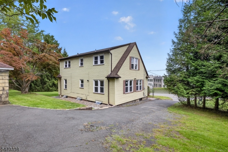 1208 Pompton Avenue Cedar Grove NJ 07009