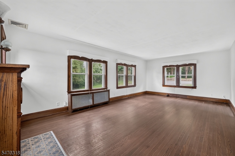 1208 Pompton Avenue Cedar Grove NJ 07009