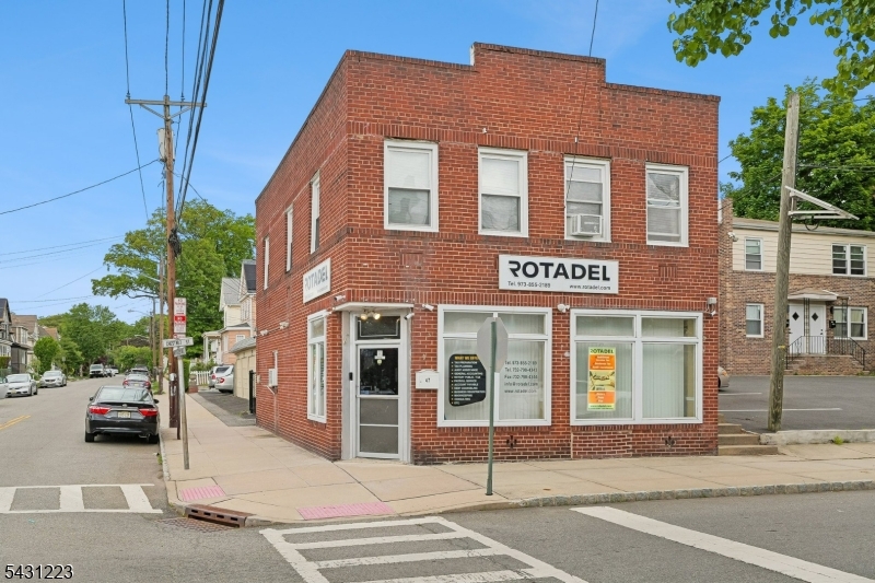 47 Chestnut Street West Orange NJ 07052