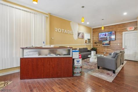 47 Chestnut Street West Orange NJ 07052