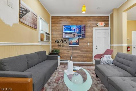 47 Chestnut Street West Orange NJ 07052