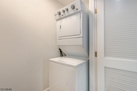 84 Auburn Street Paterson NJ 07501