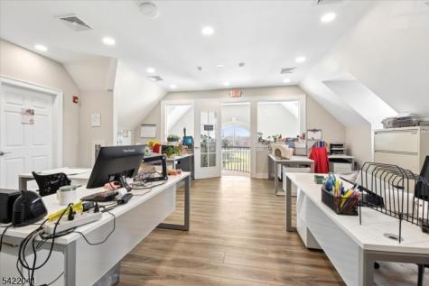 82 Floral Avenue New Providence NJ 07974