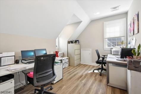 82 Floral Avenue New Providence NJ 07974
