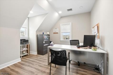 82 Floral Avenue New Providence NJ 07974