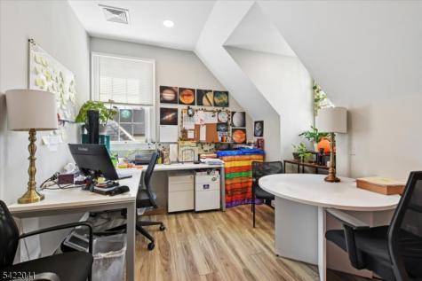 82 Floral Avenue New Providence NJ 07974