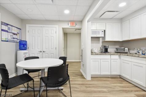 82 Floral Avenue New Providence NJ 07974